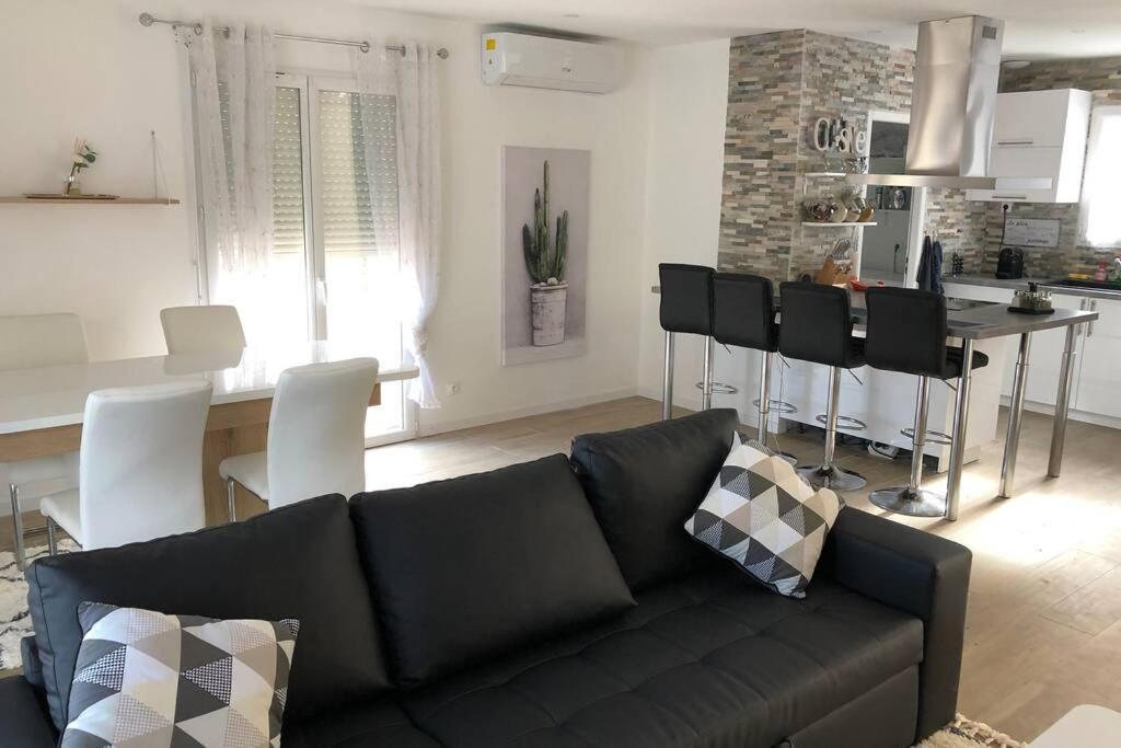 Agreable Maison Entre Bordeaux Et Le Bassin Saint-Jean-d'Illac Εξωτερικό φωτογραφία