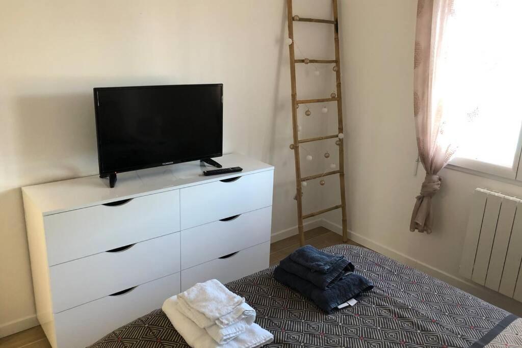 Agreable Maison Entre Bordeaux Et Le Bassin Saint-Jean-d'Illac Εξωτερικό φωτογραφία